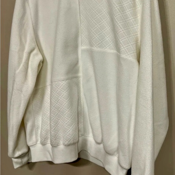 White Fleece Top By Alfred Dunner. Size PM - Picture 2 of 10